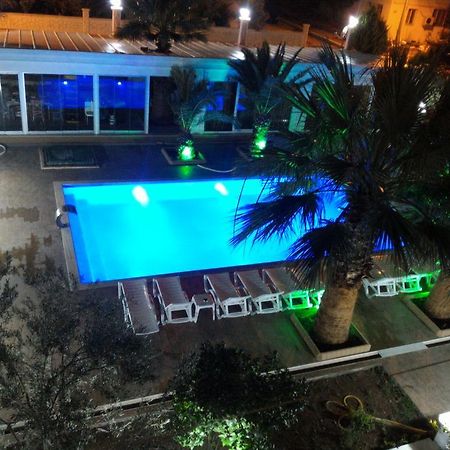 乌尊汉酒店 Ayvalı 外观 照片