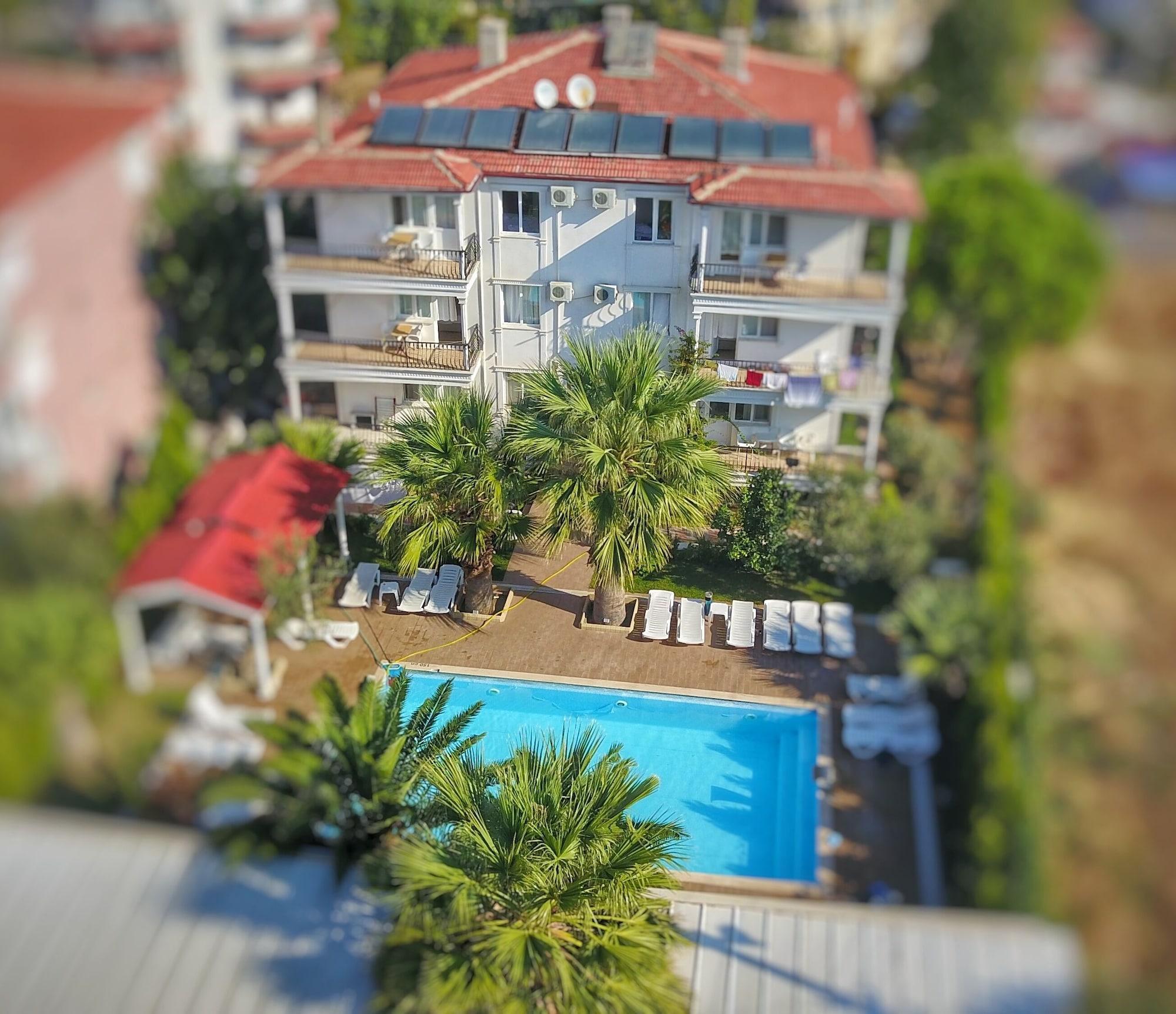 乌尊汉酒店 Ayvalı 外观 照片